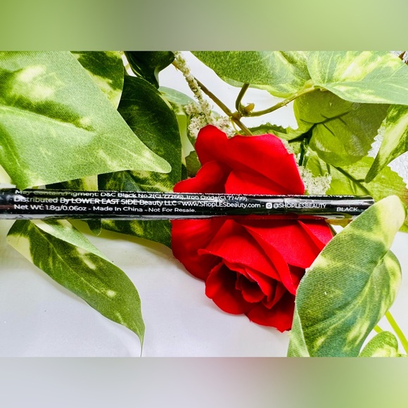 Lower East Side - LES, Felt Tip Eyeliner Pencil in Blacl - Picture 4 of 6